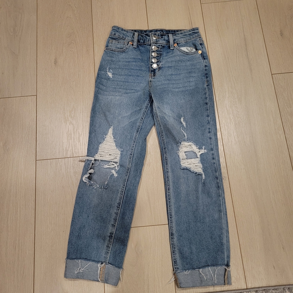 Wild Fable Distressed Ankle Jeans in Blue
